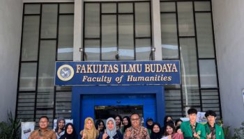 Mahasiswa Universitas Nasional, Fakultas Bahasa dan Sastra Program Studi Sastra Inggris lakukan kunjungan Akademik ke Fakultas Ilmu Budaya Universitas Airlangga, Surabaya