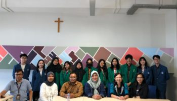 Kunjungan Akademik Program Studi Sastra Inggris, Universitas Nasional ke Universitas Kristen Petra Surabaya