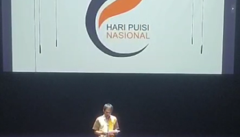 Dosen Prodi Sastra Indonesia FBS Berpartisipasi dalam Perayaan Hari Puisi Nasional 2025 di TIM