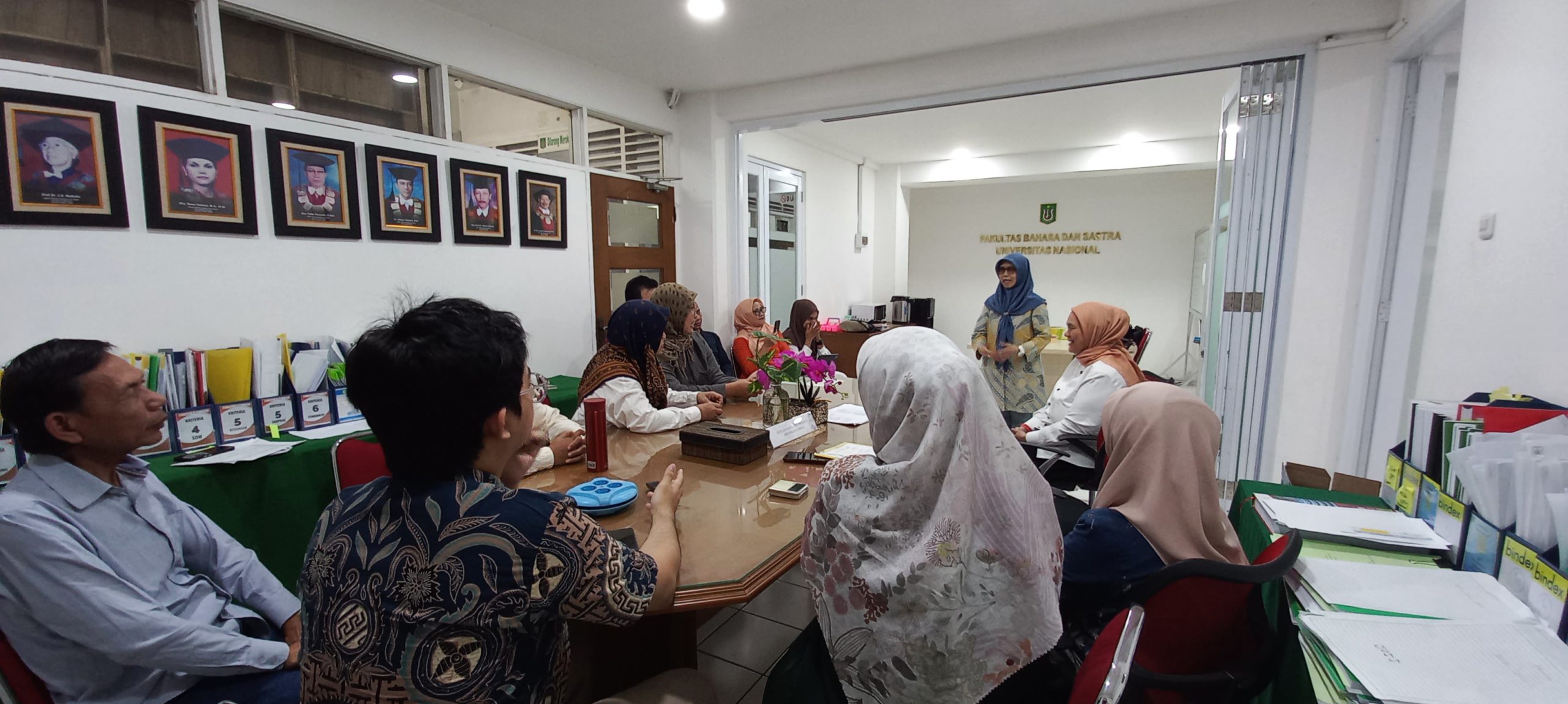Serah Terima Jabatan Wakil Dekan Fakultas Bahasa dan Sastra Universitas Nasional