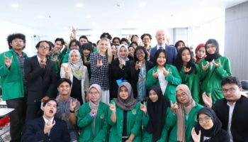 Program Studi Sastra Inggris UNAS adakan Diplomasi Akademik Lewat Kuliah Umum Berskala Internasional