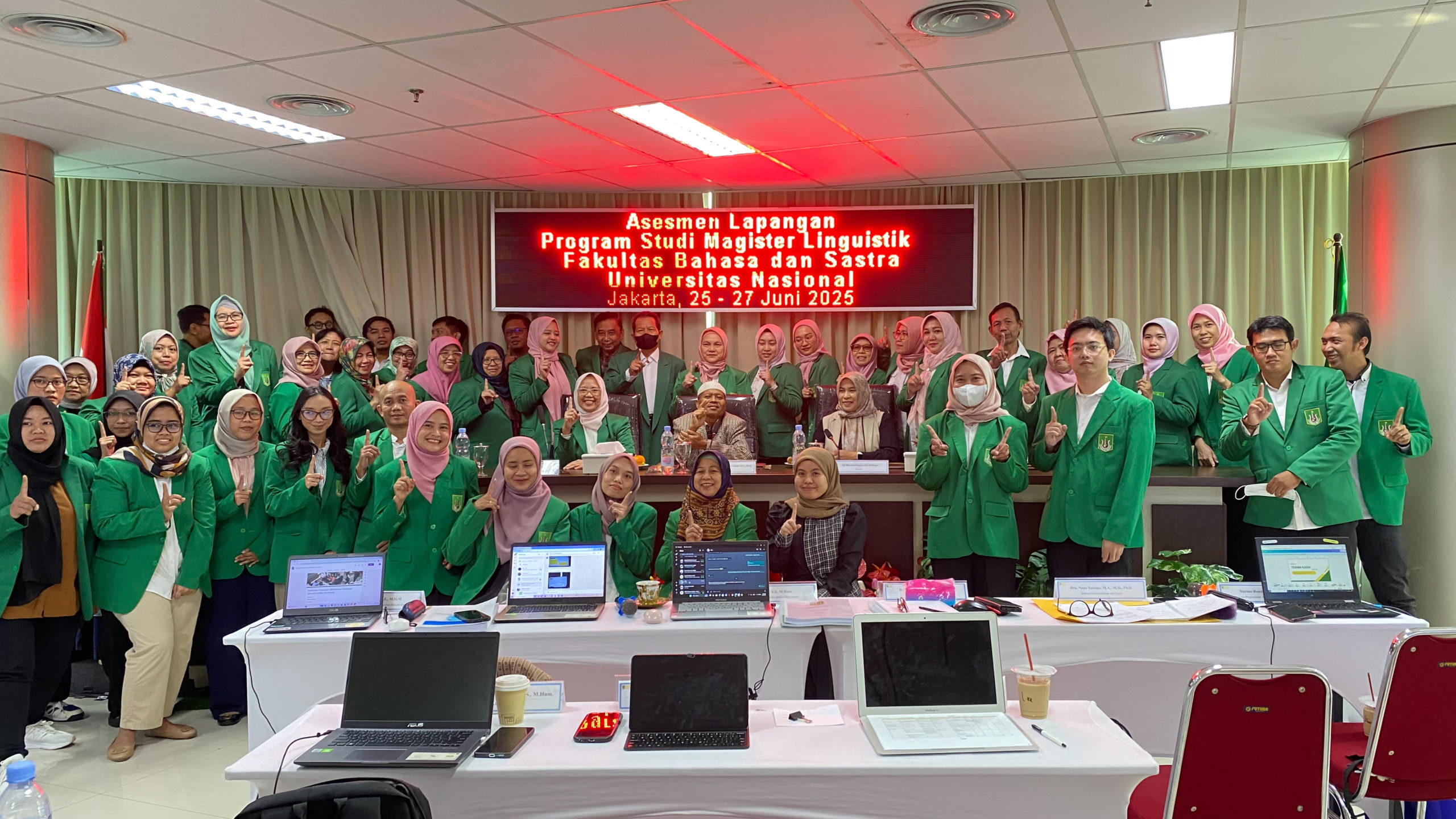 Dukungan Institusi Dapat Apresiasi Asesor, FBS UNAS Sukses Gelar Asesmen Magister Linguistik