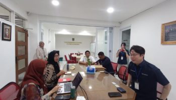 FBS UNAS Jalin Penjajakan Kerja Sama dan Sosialisasi Program Internship Bersama Japan World Business dan Kinki Education Center
