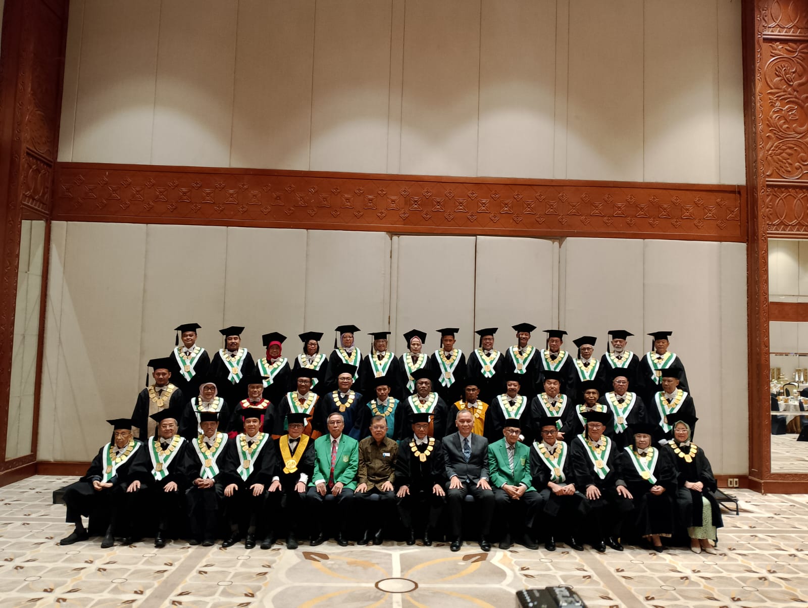 Wisuda UNAS Tegaskan Komitmen Transformasi Digital dan Pendidikan Berkarakter, FBS Unas Siap Perkuat Generasi Unggul