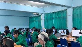 Mahasiswa Sastra Inggris Ikuti Tes UKBI di Laboratorium Bahasa FBS UNAS