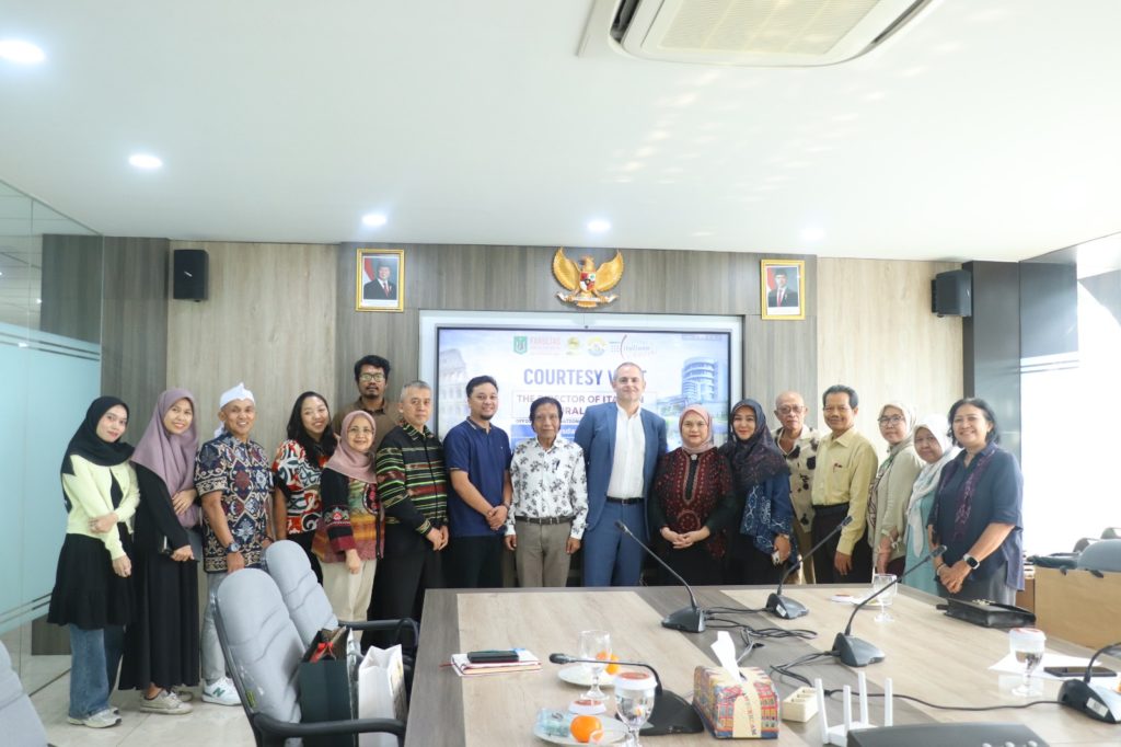 FBS UNAS Terima Courtesy Visit Direktur Istituto Italiano di Cultura, Dorong Kolaborasi Internasional Berbasis AI